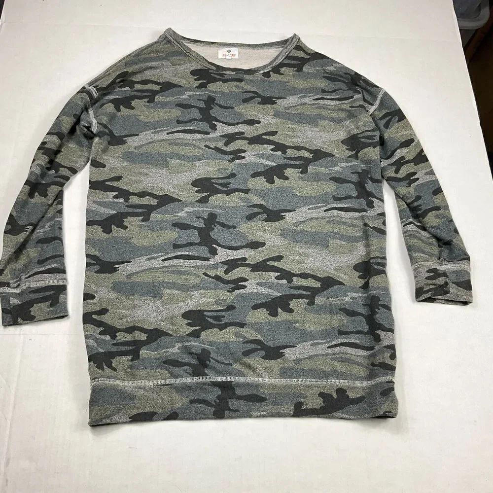 Sundry Womens Sweatshirt Camouflage Long Sleeve Oversized Pullover Size 1 SMALL